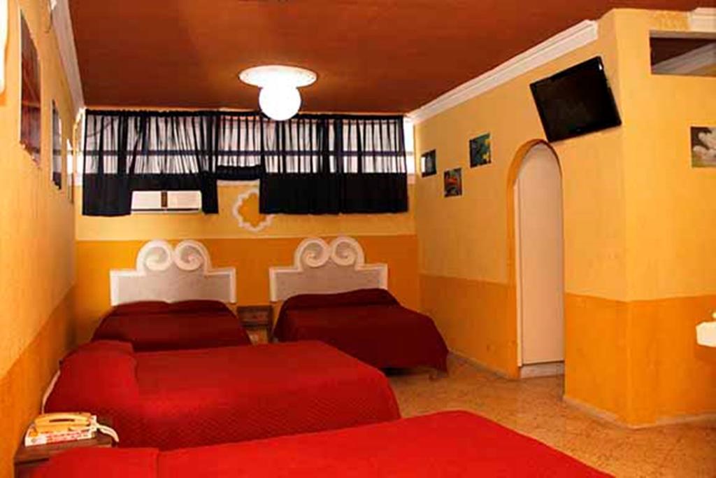 Hotel Suites Elia Noemi Mérida Zewnętrze zdjęcie